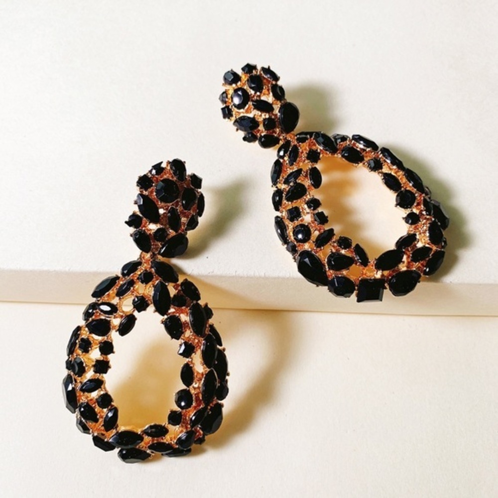 Bella drop earrings